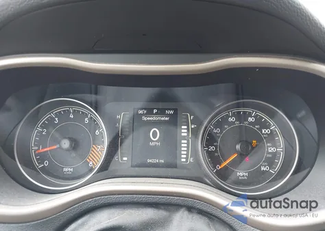 2015 Jeep Cherokee Latitude из США, поврежденный, VIN 1C4PJMCS2FW601271